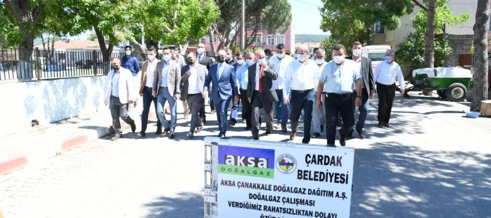 Turan, Çardak’taki Doğalgaz Çalışmalarını İnceledi
