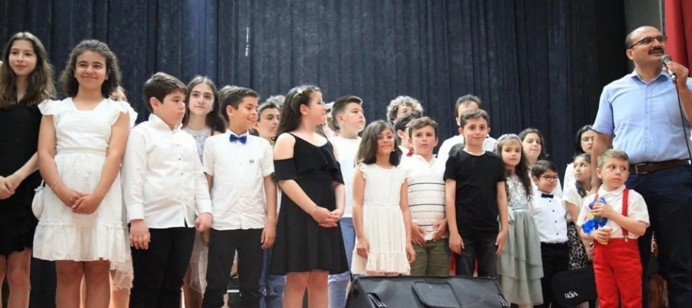 Uğur Akpınar Akademi’nin Yıl Sonu Programı Yapıldı