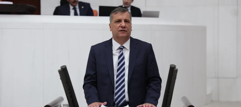 ‘Ya Sözünüzü Tutun Ya Da Sandığı Getirin’