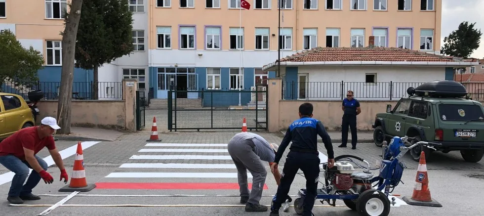 Yaya Geçit Çizgileri Yenilendi