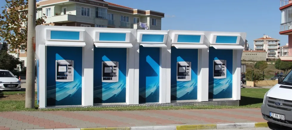 Yeni bankamatikler  yerini aldı